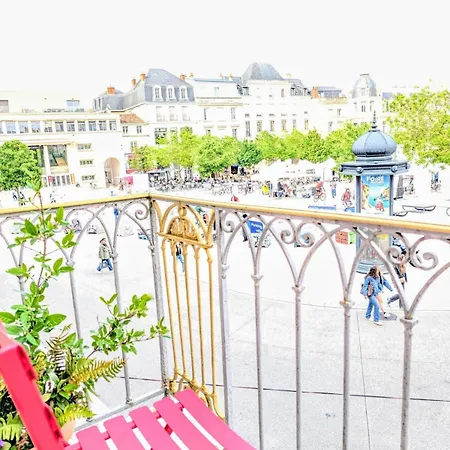 Apartman Le Castille D'or Elegant, En Face De L'hotel De