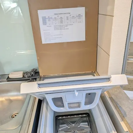 Le Castille D'or Elegant, En Face De L'hotel De Lägenhet Poitiers