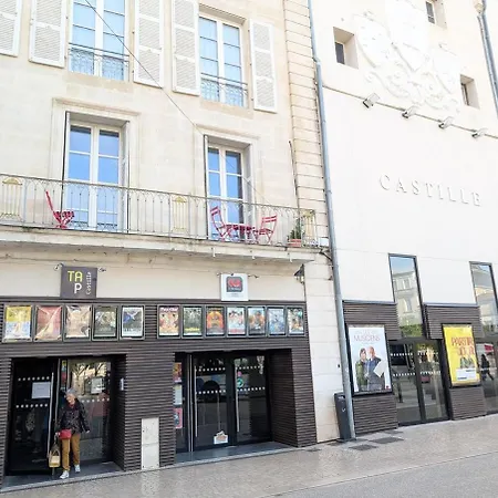 Lägenhet Le Castille D'or Elegant, En Face De L'hotel De *