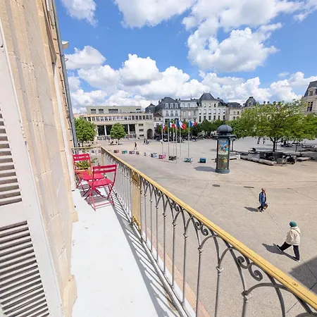 Apartman Le Castille D'or Elegant, En Face De L'hotel De Poitiers